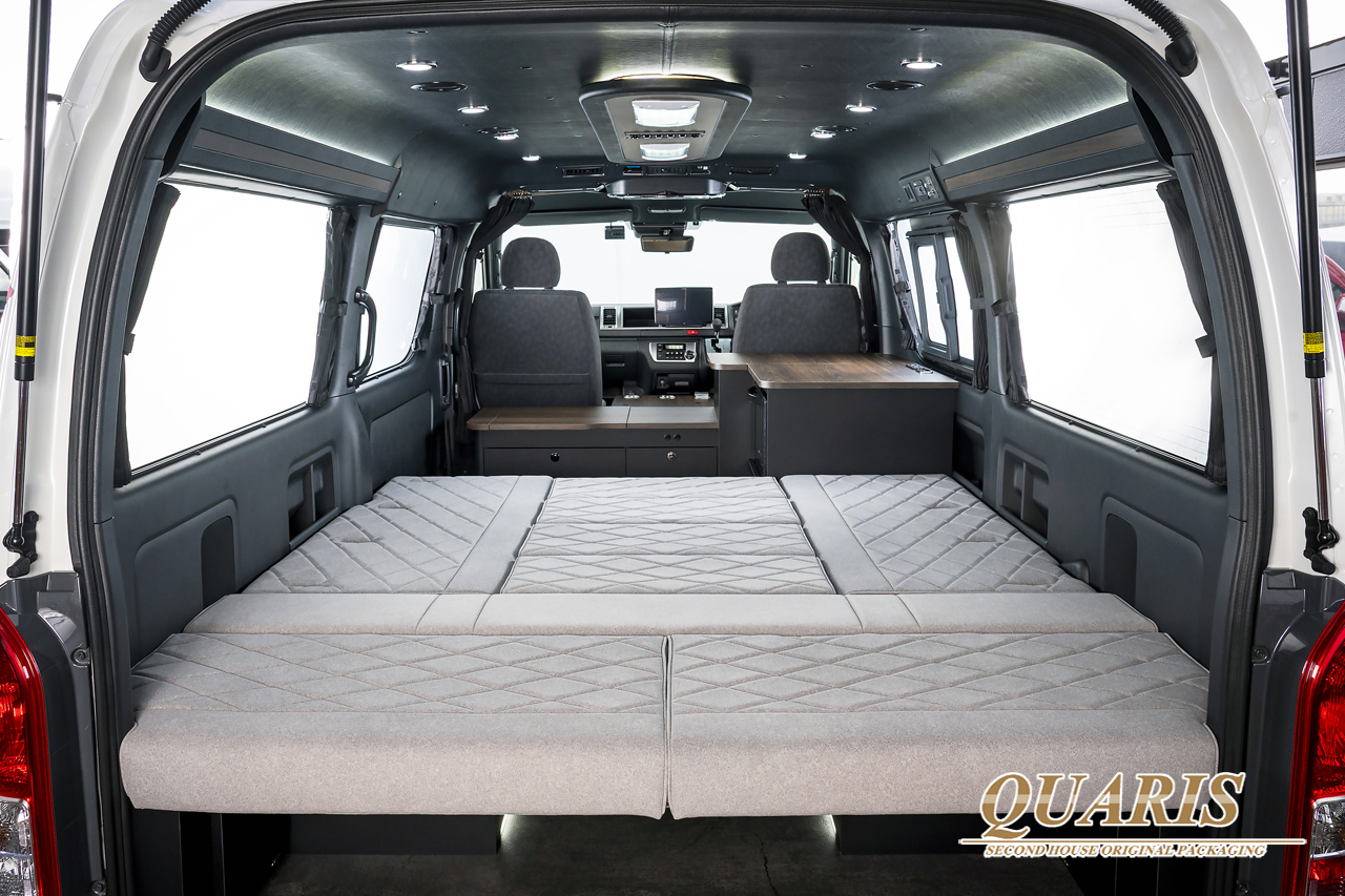 SECONDHOUSE QUARIS Bed