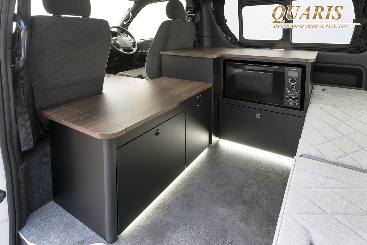 SECONDHOUSE QUARIS Kitchen